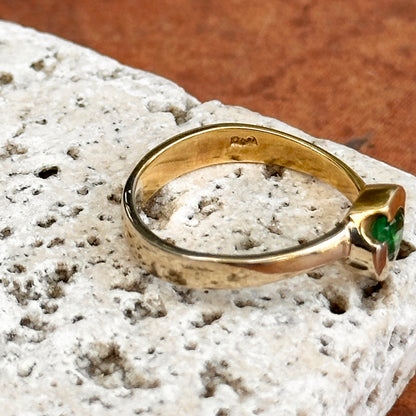 Estate 18KT Yellow Gold Bezel Round Emerald Ring