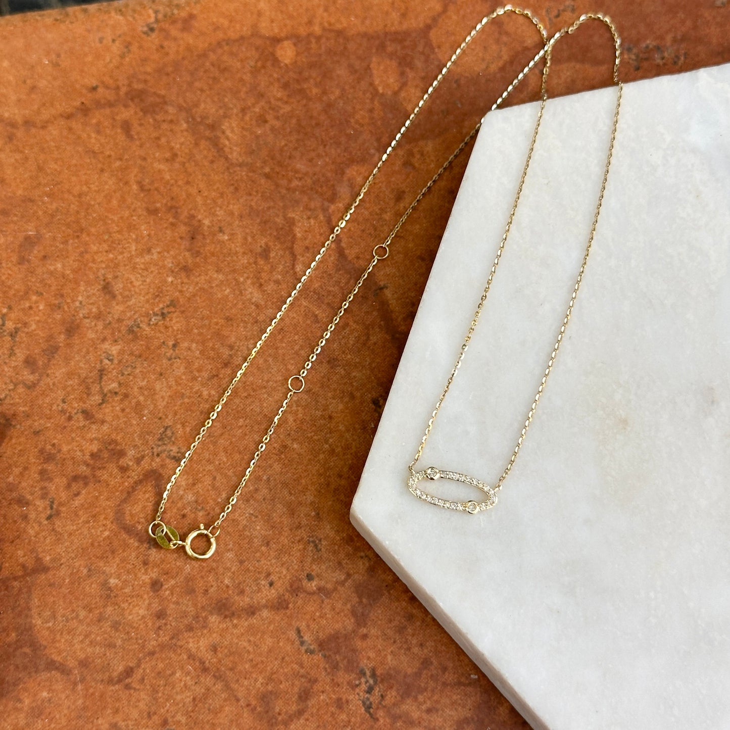 14KT Yellow Gold Round Diamond Oval Pave + Bezel Set Necklace