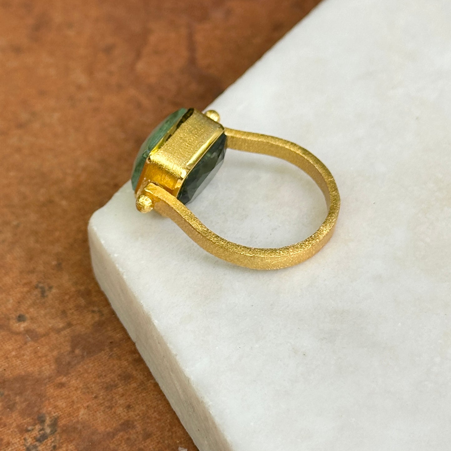 18KT Yellow Gold-Plated White + Green Stone Reversible Textured Ring