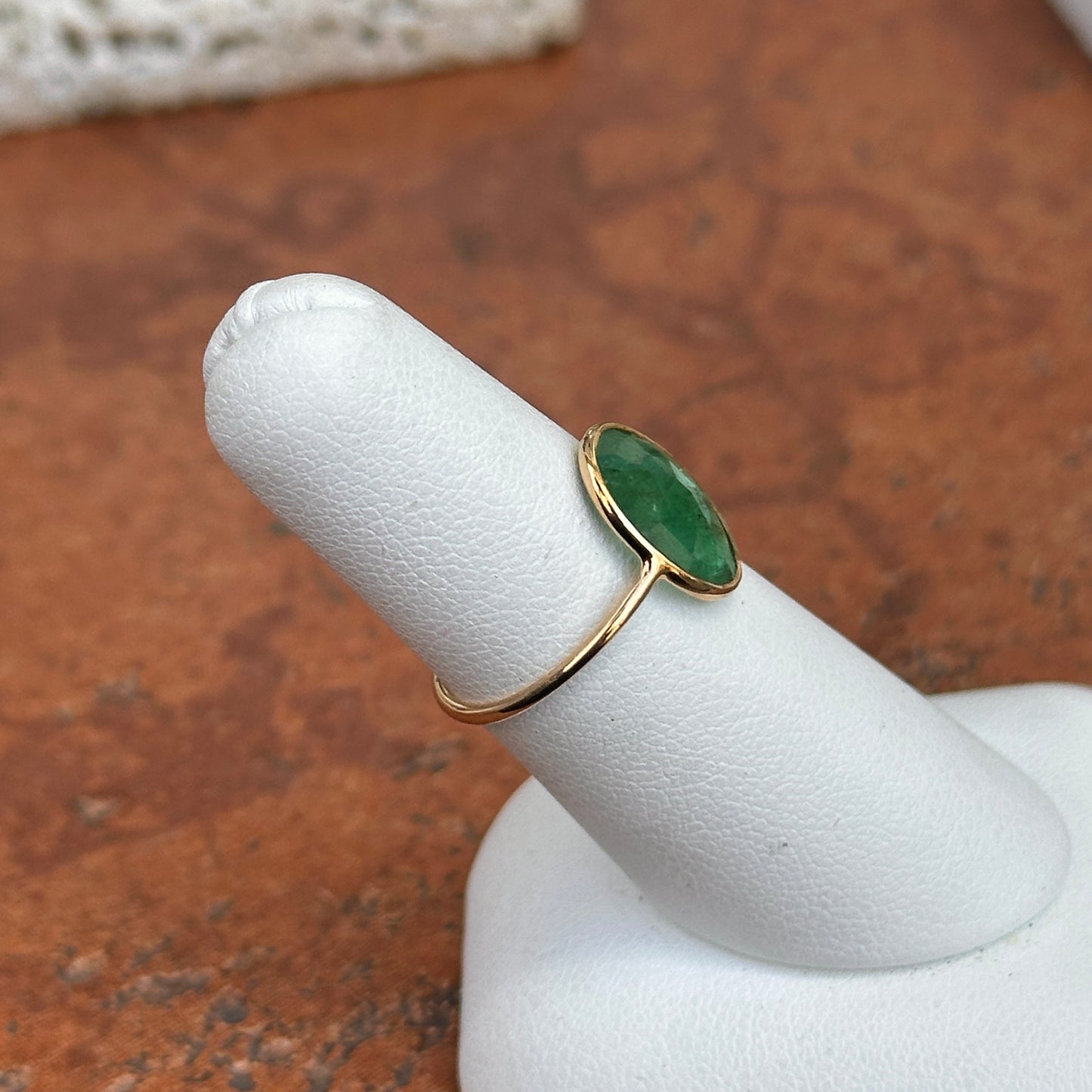 Estate 14KT Yellow Gold Bezel Oval Emerald Ring