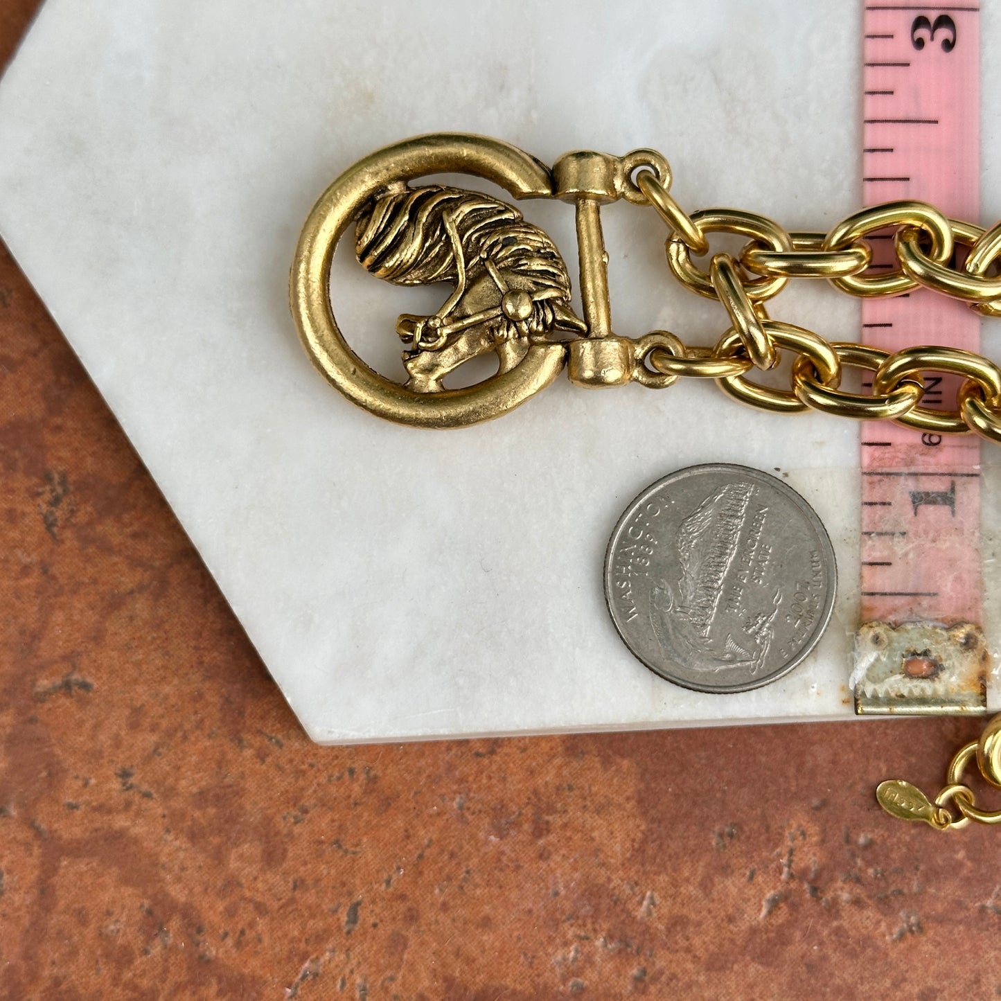 Yellow Gold-Plated Shackle Horse Head Oval Link Bracelet 8'' 009