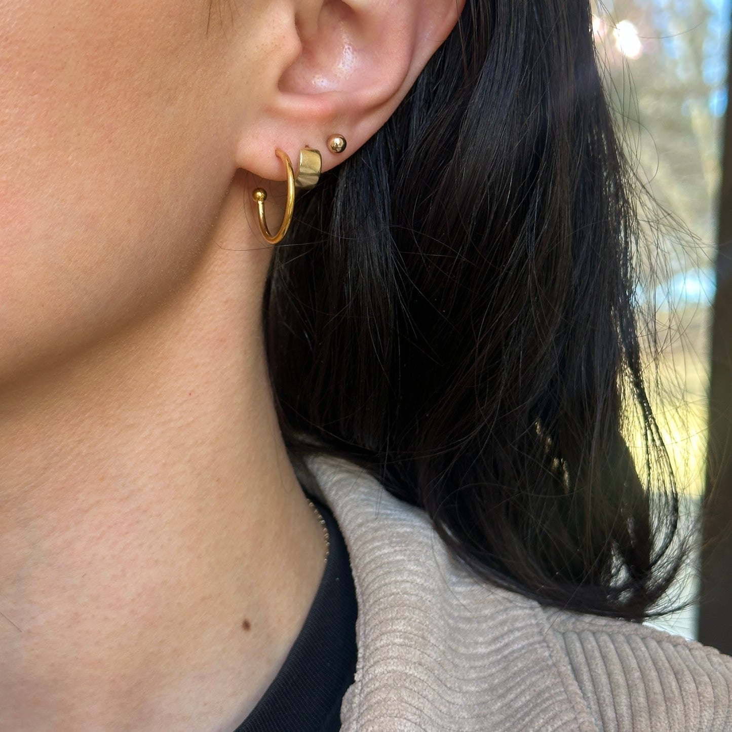 Estate 14KT Yellow Gold Small Tube Hoop Earrings