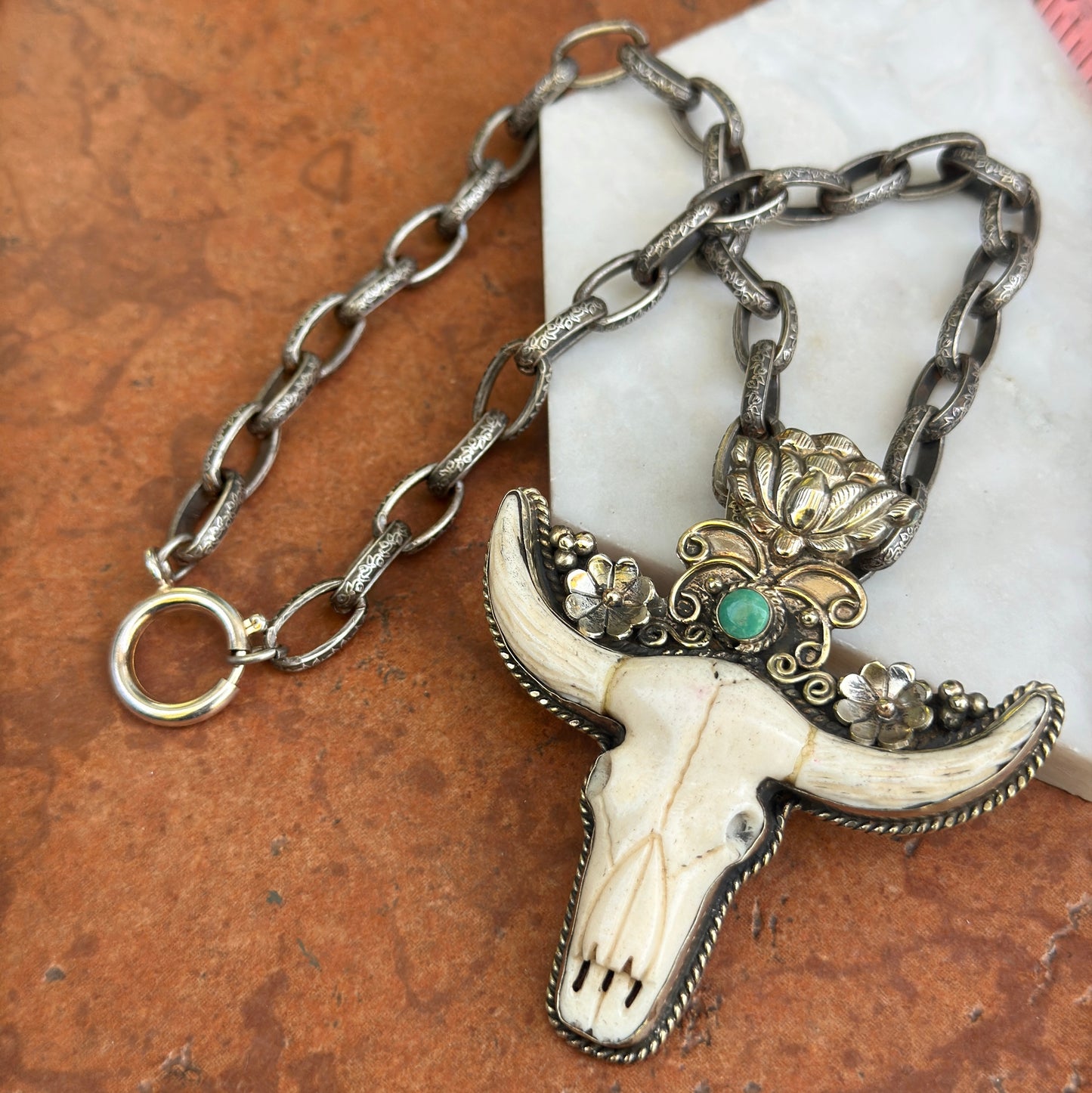 Silver Bone Longhorn Head Oval Floral Decorative Round Turquoise Necklace
