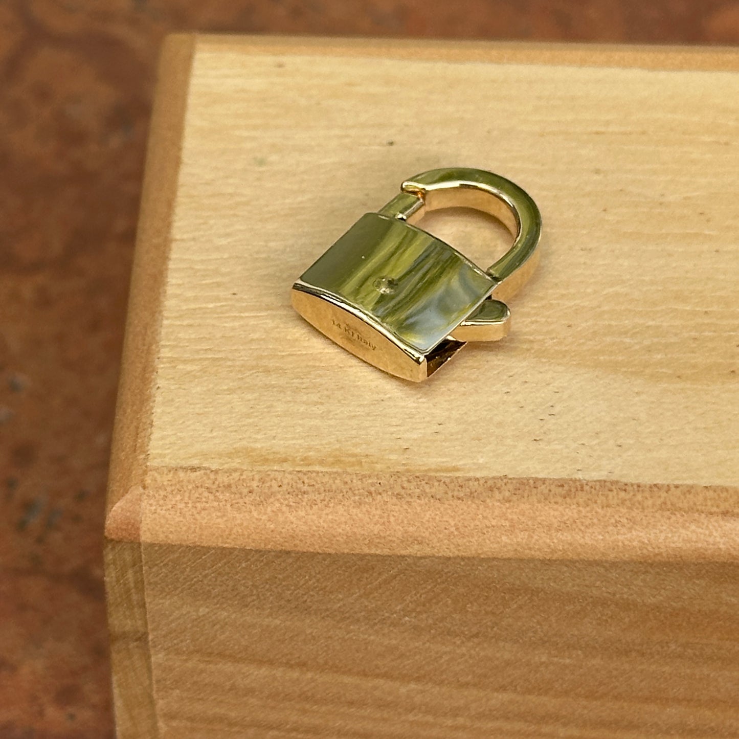 14KT Yellow Gold Hinged PadLock Pendant 17mm