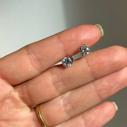 14KT White Gold Lab Grown Diamond Round 1.5 CT Stud Earrings Screwbacks