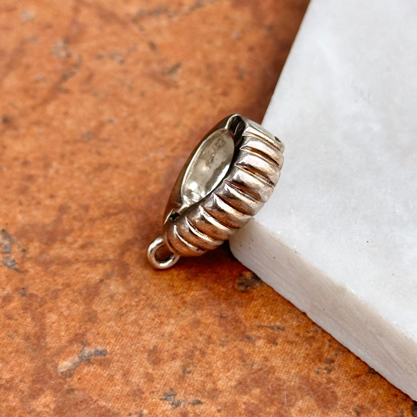 Sterling Silver Ribbed Design Enhancer Magnetic Bail