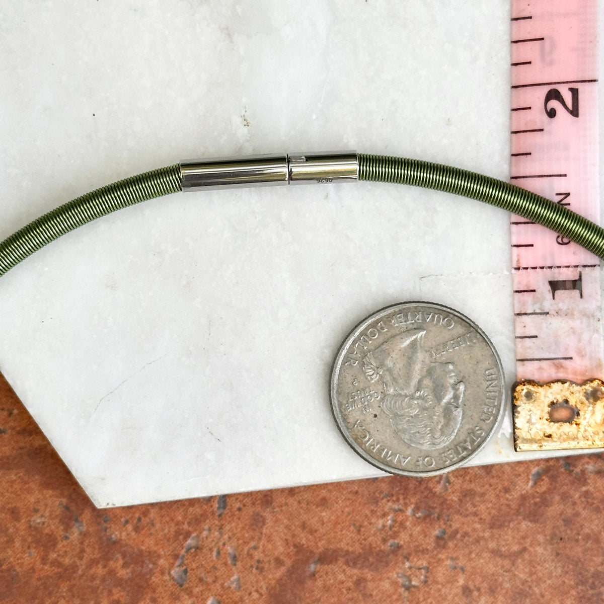 Stainless Steel Green 4mm Spiral Collar Necklace 16.5"