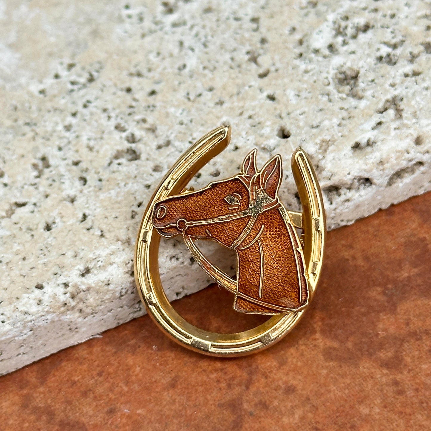 Estate Yellow Gold Tone Enamel Horse Head in Horseshoe Pin/Brooch