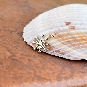 10KT Yellow Gold Detailed Small Snowflake Pendant Charm