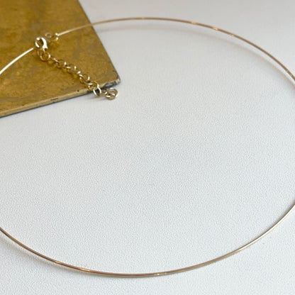 Estate 14KT Yellow Gold 1mm Stiff Round Collar Necklace