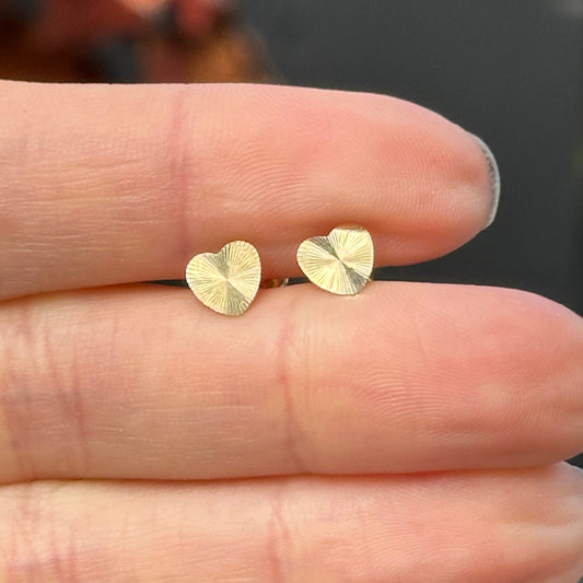 14KT Yellow Gold Ribbed Heart Stud Earrings