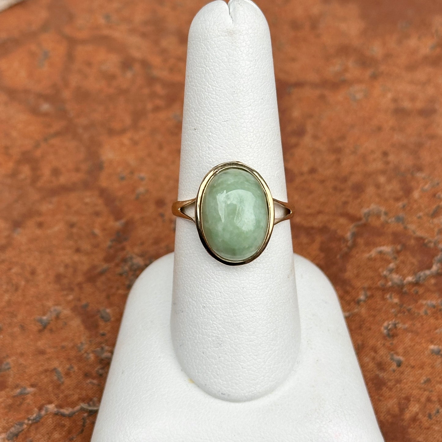 Estate 14KT Yellow Gold Bezel Oval Jade Ring - LSJ