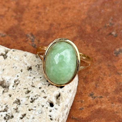 Estate 14KT Yellow Gold Bezel Oval Jade Ring - LSJ