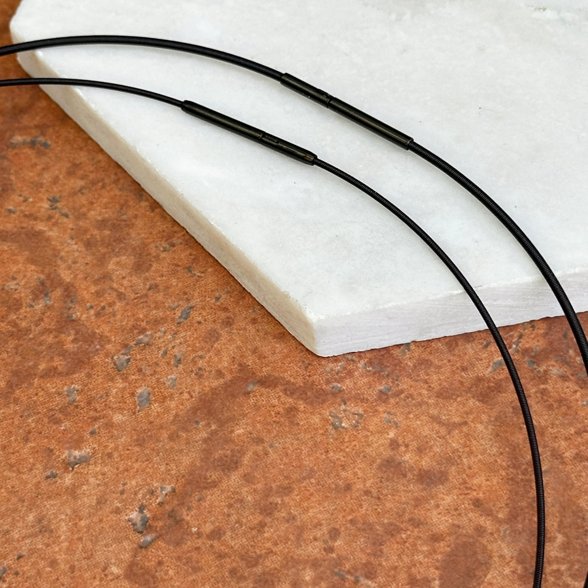 Black Stainless Steel Coil Spiral Collar Necklace 16.5"