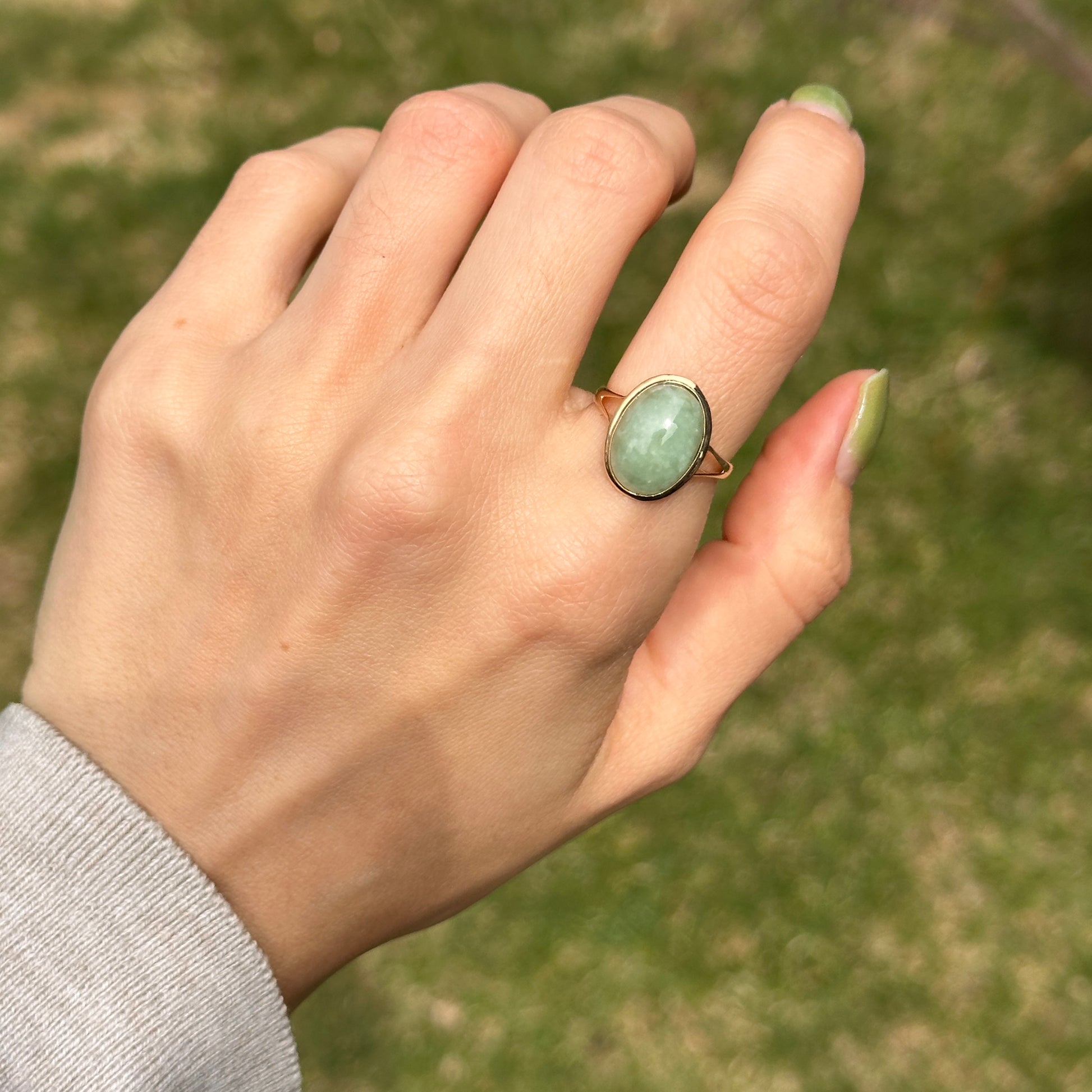 Estate 14KT Yellow Gold Bezel Oval Jade Ring - LSJ