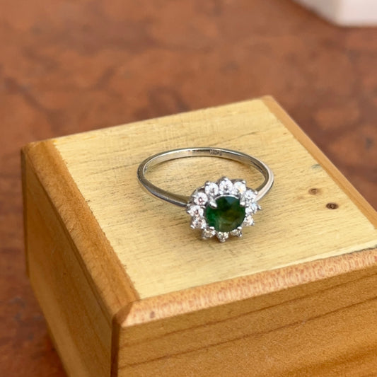 Estate 14KT White Gold Round Emerald Halo Ring