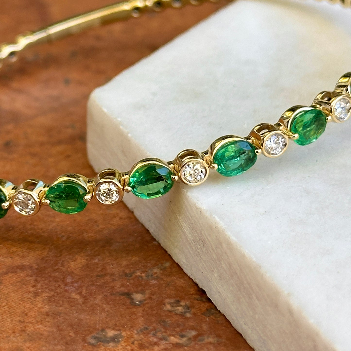 Estate 14KT Yellow Gold Oval Emerald + Bezel Set Diamond Flexible Bracelet