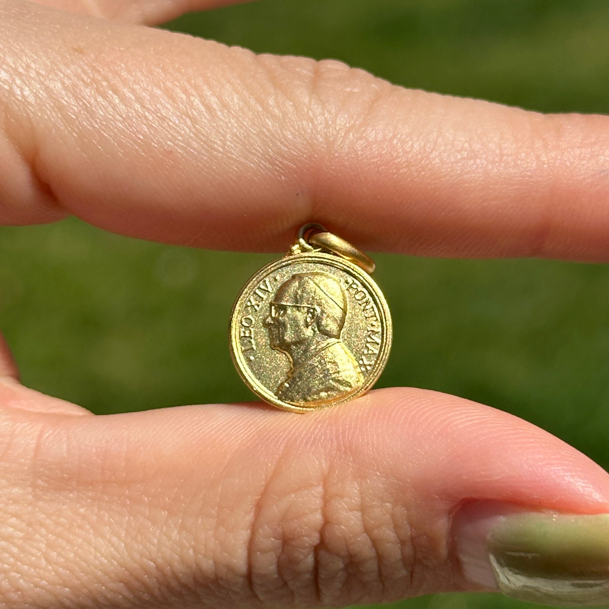14KT Yellow Gold Pope Leo XIV Round Medal Matte Pendant 14mm - LSJ