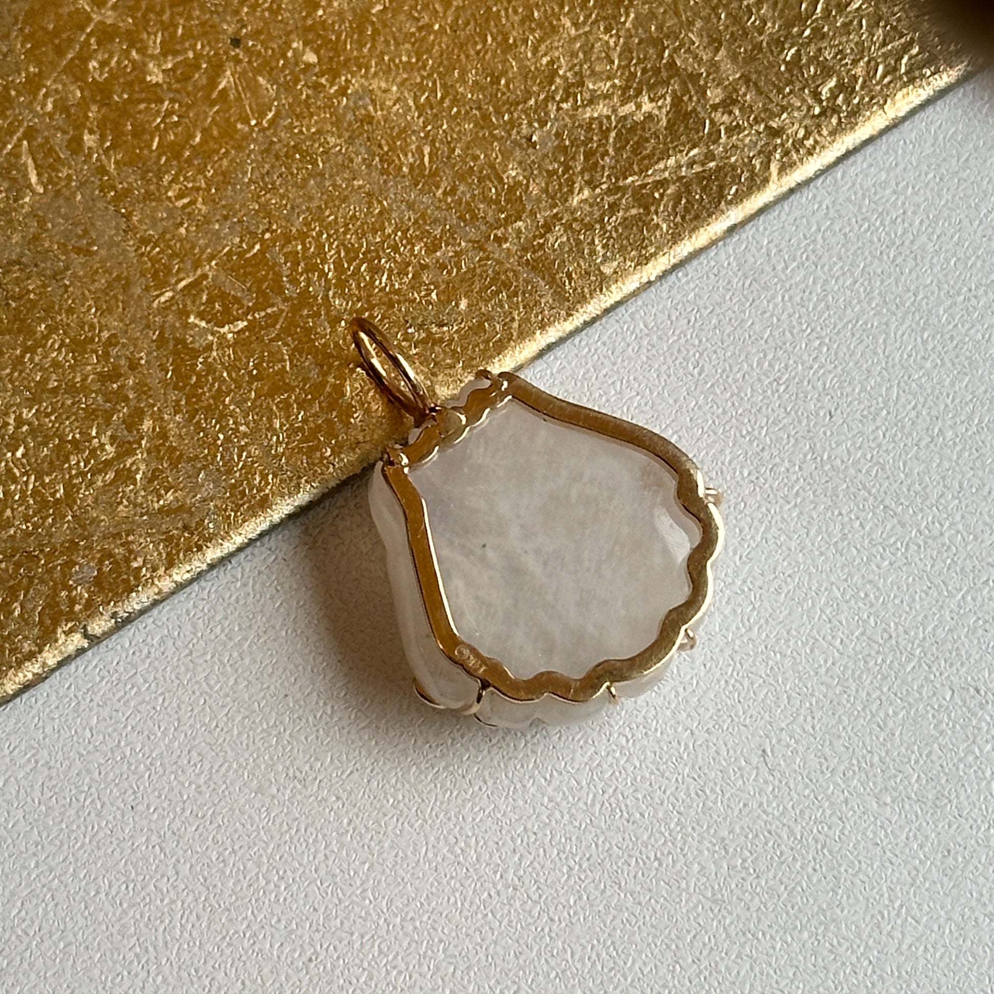 14KT Yellow Gold Moonstone Shell + Bezel-Set Diamonds Pendant - LSJ
