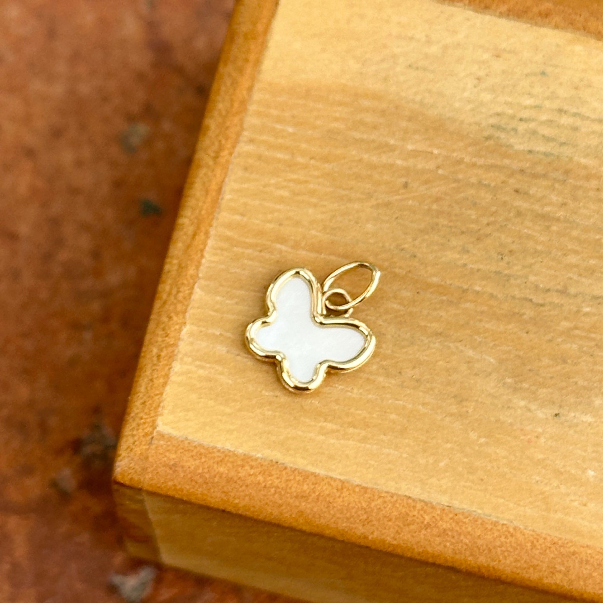 14KT Yellow Gold Mother of Pearl Butterfly Pendant Charm - LSJ