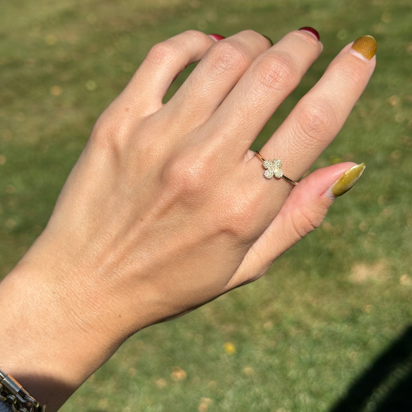 14KT Yellow Gold Round Diamond Clover Ring