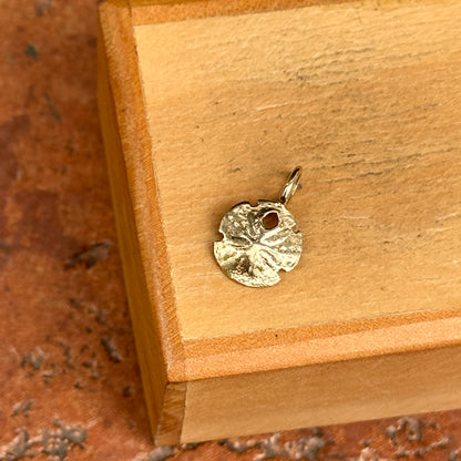 Estate 14KT Yellow Gold Mini Sand Dollar Pendant Charm
