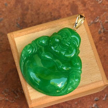 Estate 14KT Yellow Gold Carved Genuine Green Jade Buddha Pendant 40mm