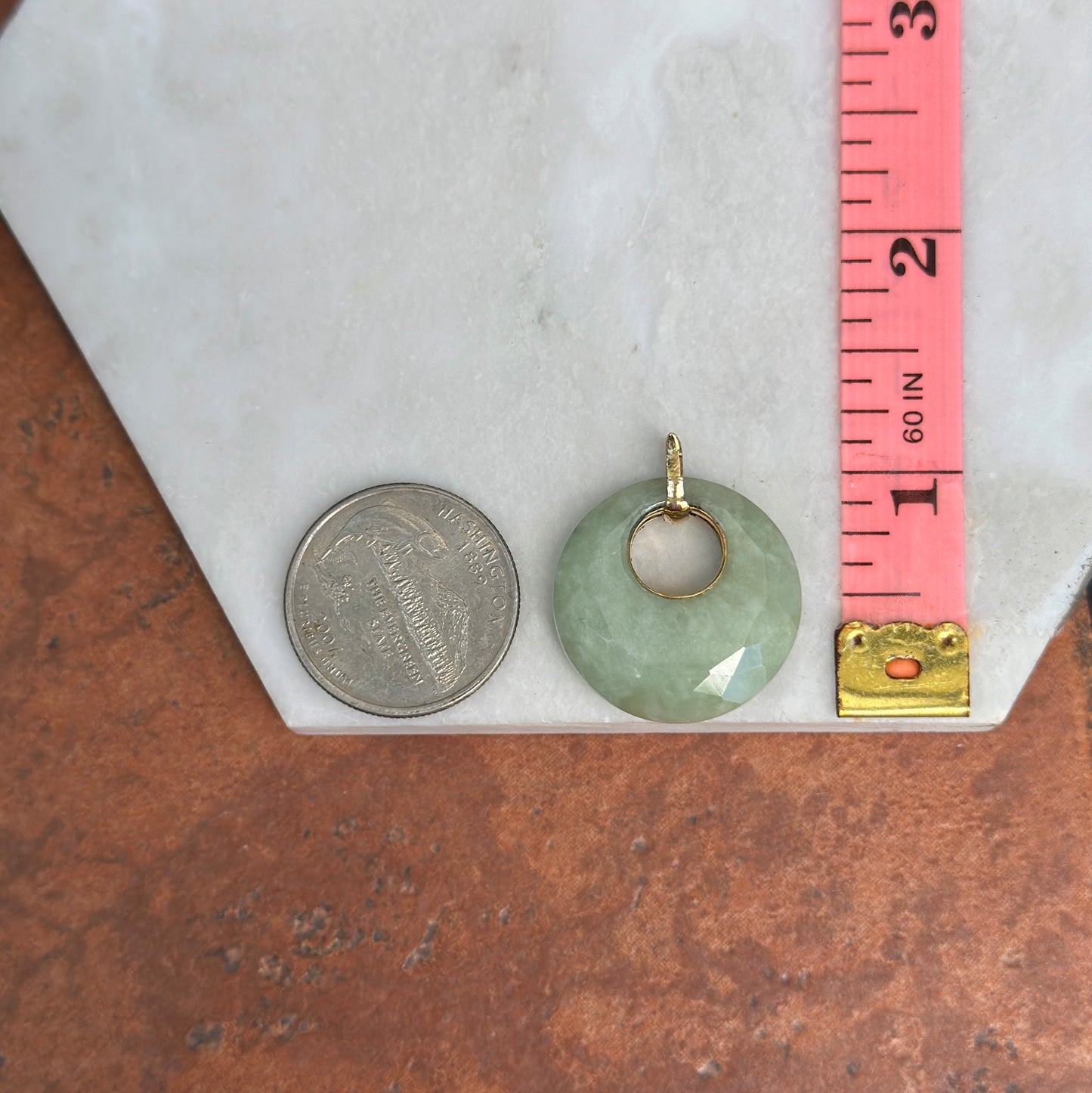 Estate 14KT Yellow Gold Celadon Jade Round Pendant