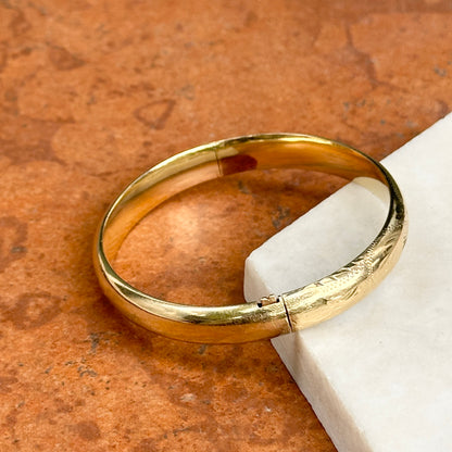 Estate 14KT Yellow Gold Etched 8mm Oval Bangle Bracelet