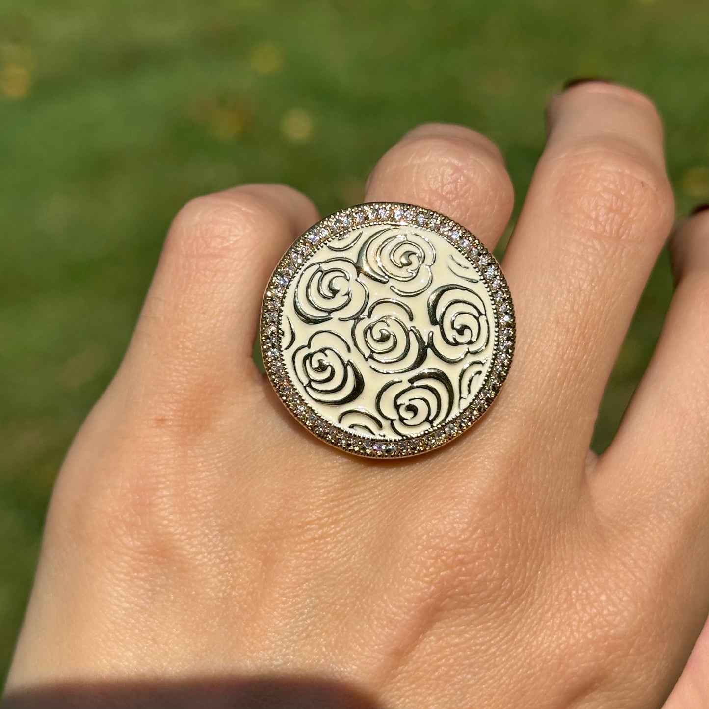 18K Yellow Gold-Plated Brass Round Cubic Zirconia White Enamel Rose Ring 6