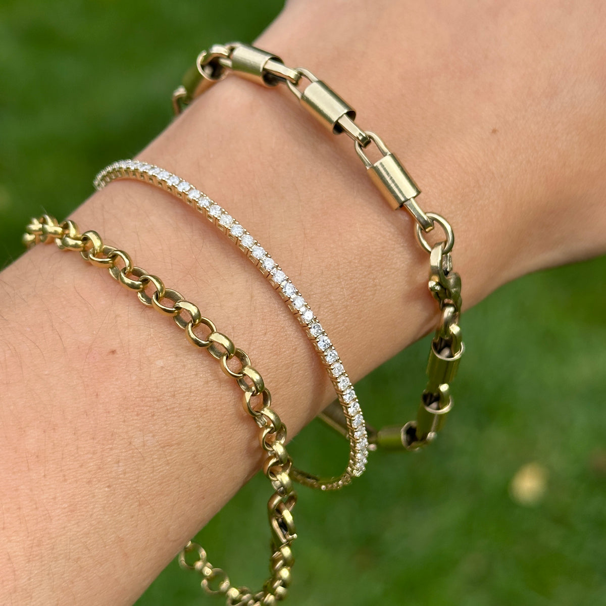 14KT Yellow Gold 1 CT Prong Set Diamond Flexible Bangle Bracelet - LSJ