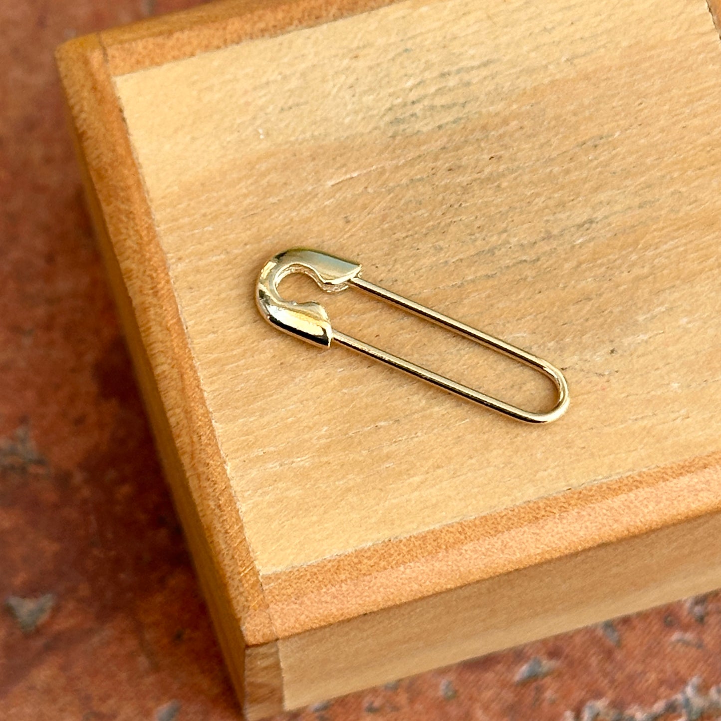 14KT Yellow Gold Safety Pin Charm Holder / Pendant 24.5mm