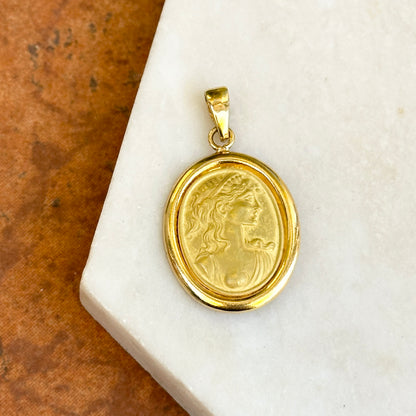 Estate 18KT Yellow Gold Oval Inlay Italian Cameo Pendant Intaglio