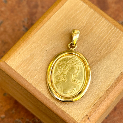 Estate 18KT Yellow Gold Oval Inlay Italian Cameo Pendant Intaglio