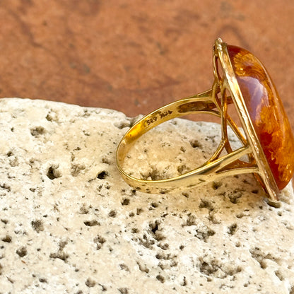 Estate 14KT Yellow Gold Oval Cabochon Amber Etched Bezel Ring
