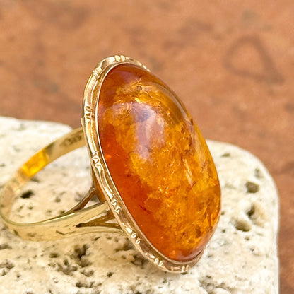 Estate 14KT Yellow Gold Oval Cabochon Amber Etched Bezel Ring