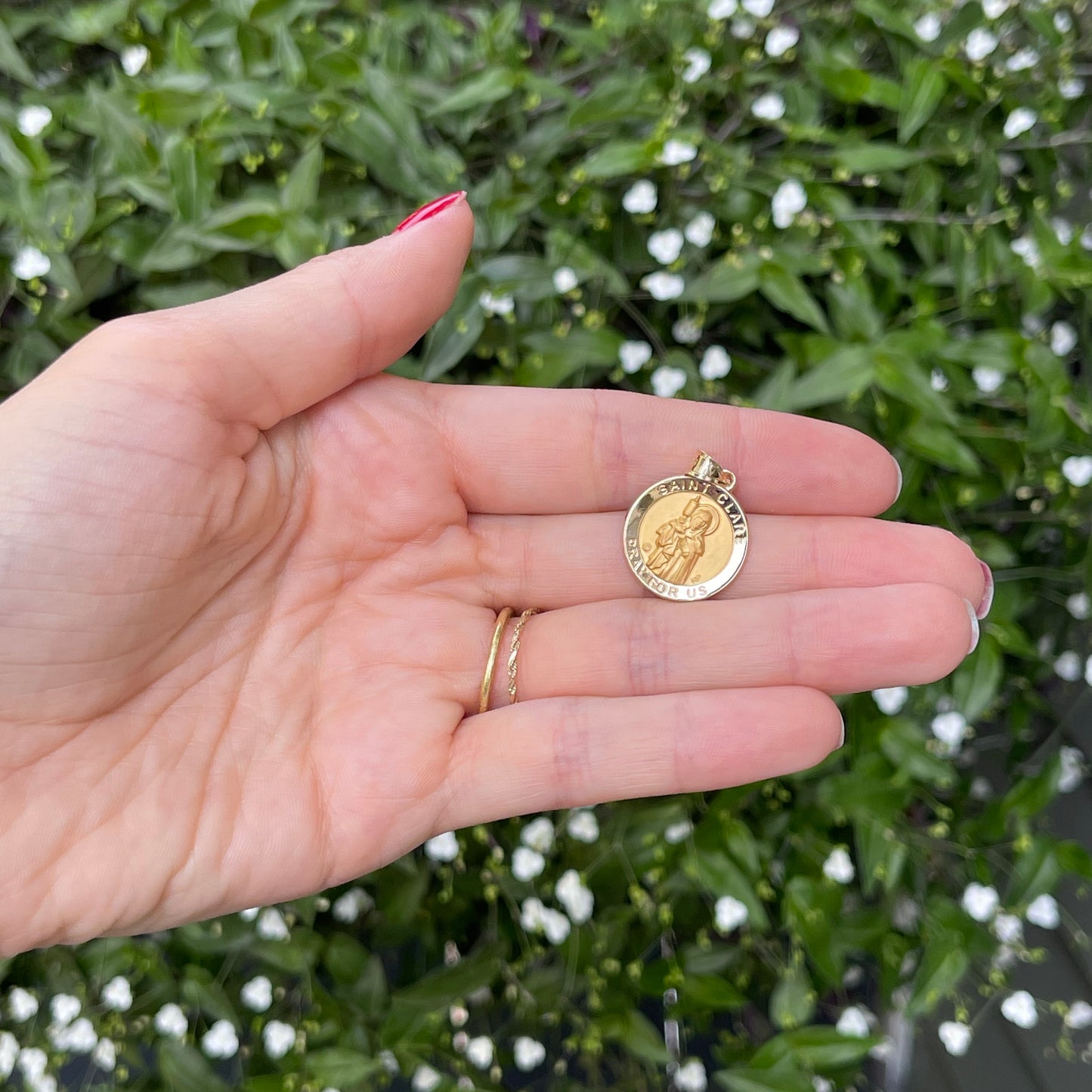 14KT Yellow Gold St Clare Round Medal Pendant Charm 19mm