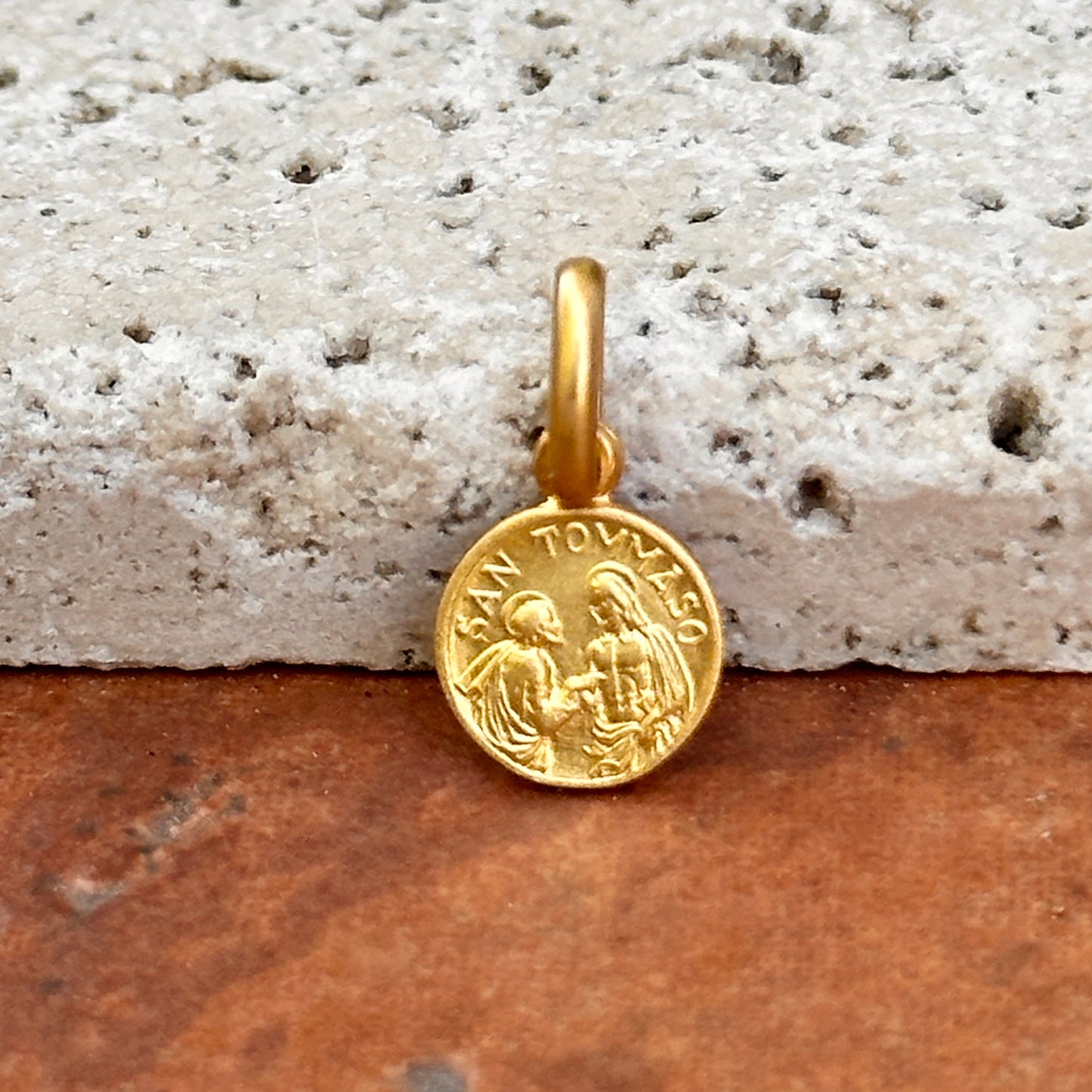 14KT Yellow Gold St Thomas Round Matte Medal Pendant Charm 8mm