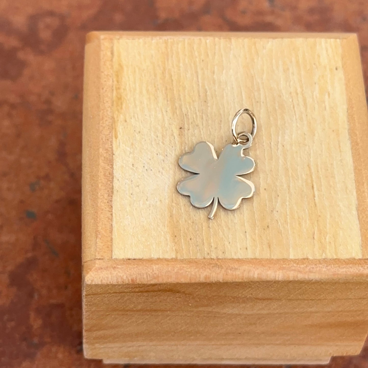 14KT Yellow Gold Flat 4 Leaf Clover Pendant Charm