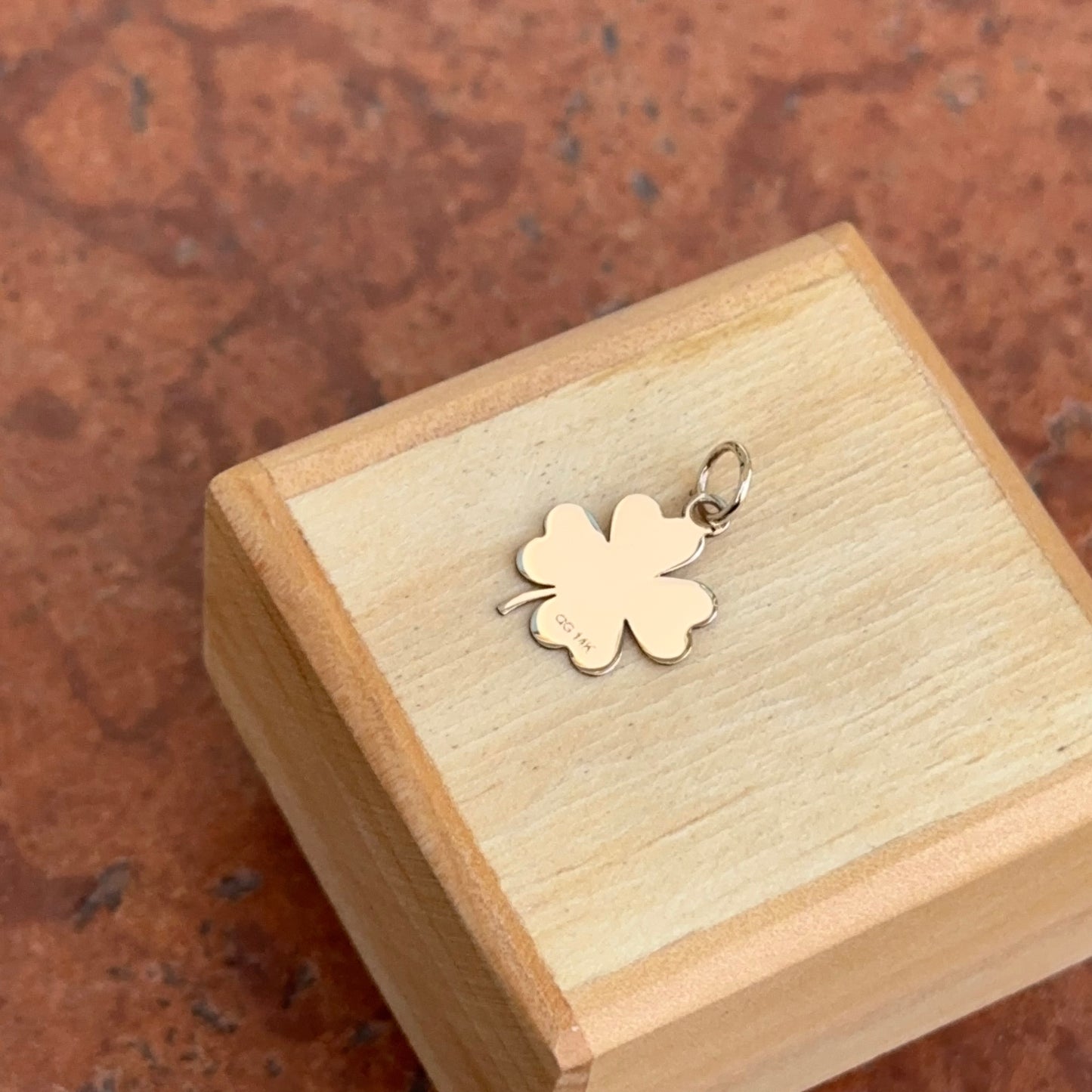 14KT Yellow Gold Flat 4 Leaf Clover Pendant Charm