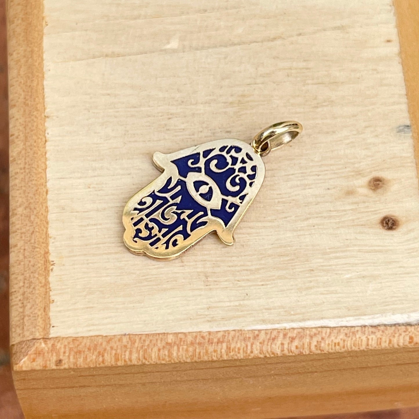 14KT Yellow Gold Lapis Filigree Hamsa Pendant Charm