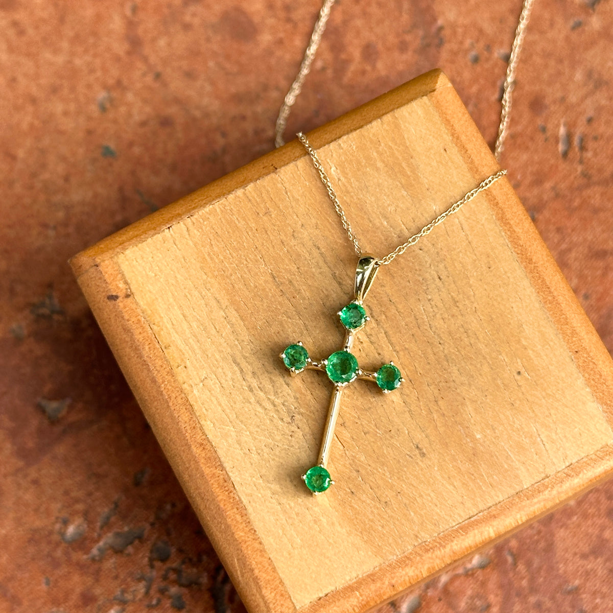 Estate 10KT Yellow Gold Emerald Cross Necklace
