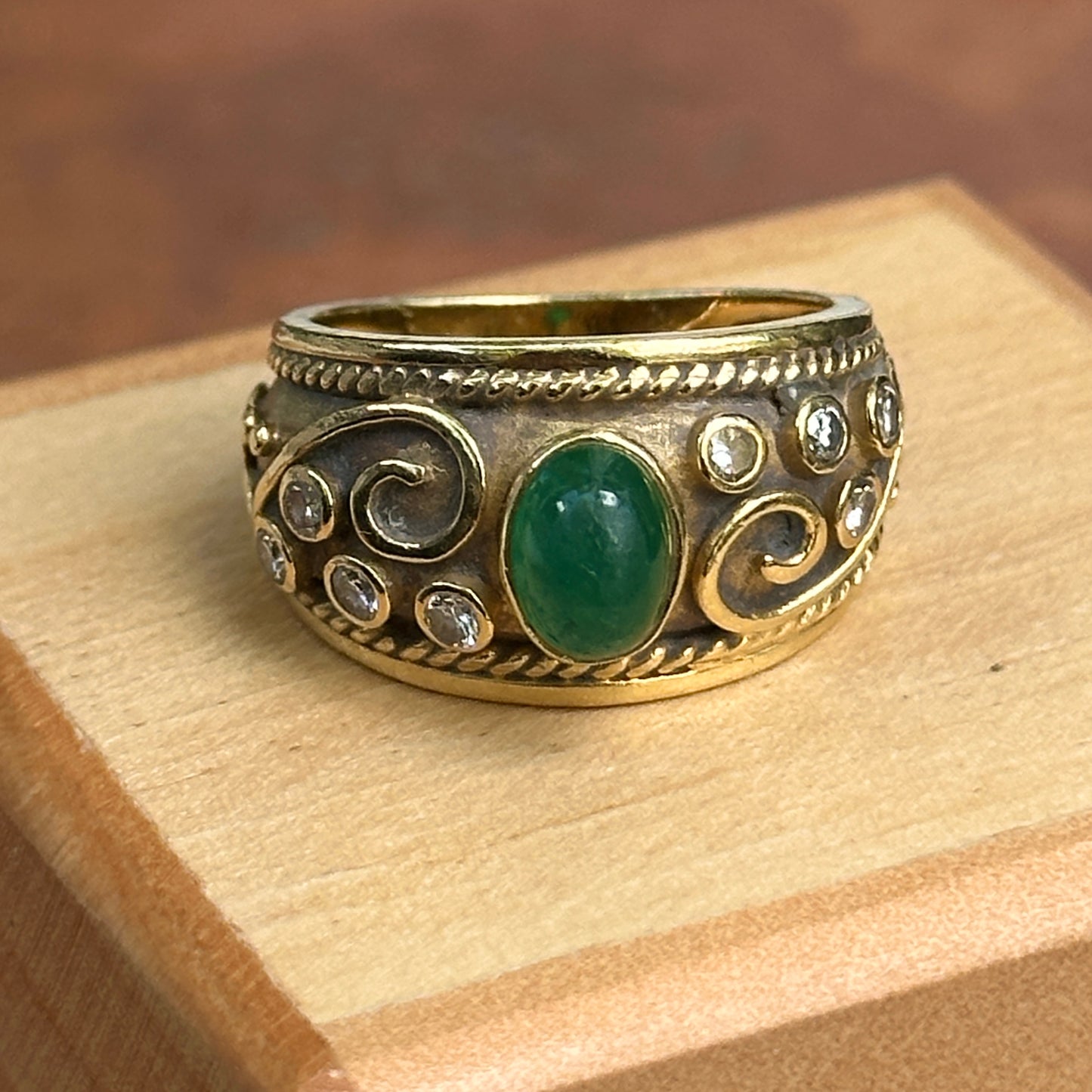 Vintage 14KT Yellow Gold Matte Byzantine Emerald + Diamond Ring