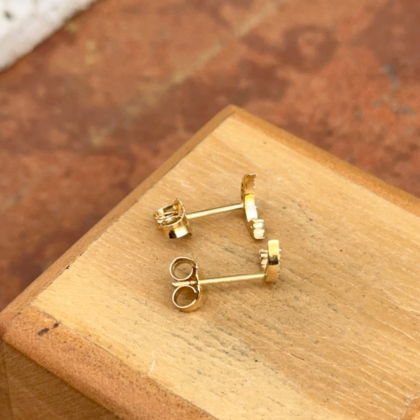18KT Yellow Gold Diamond Crescent Moon Stud Earrings