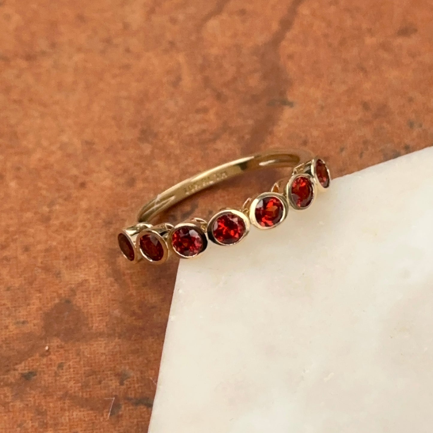 10KT Yellow Gold Bezel Garnet 7 Stone Ring