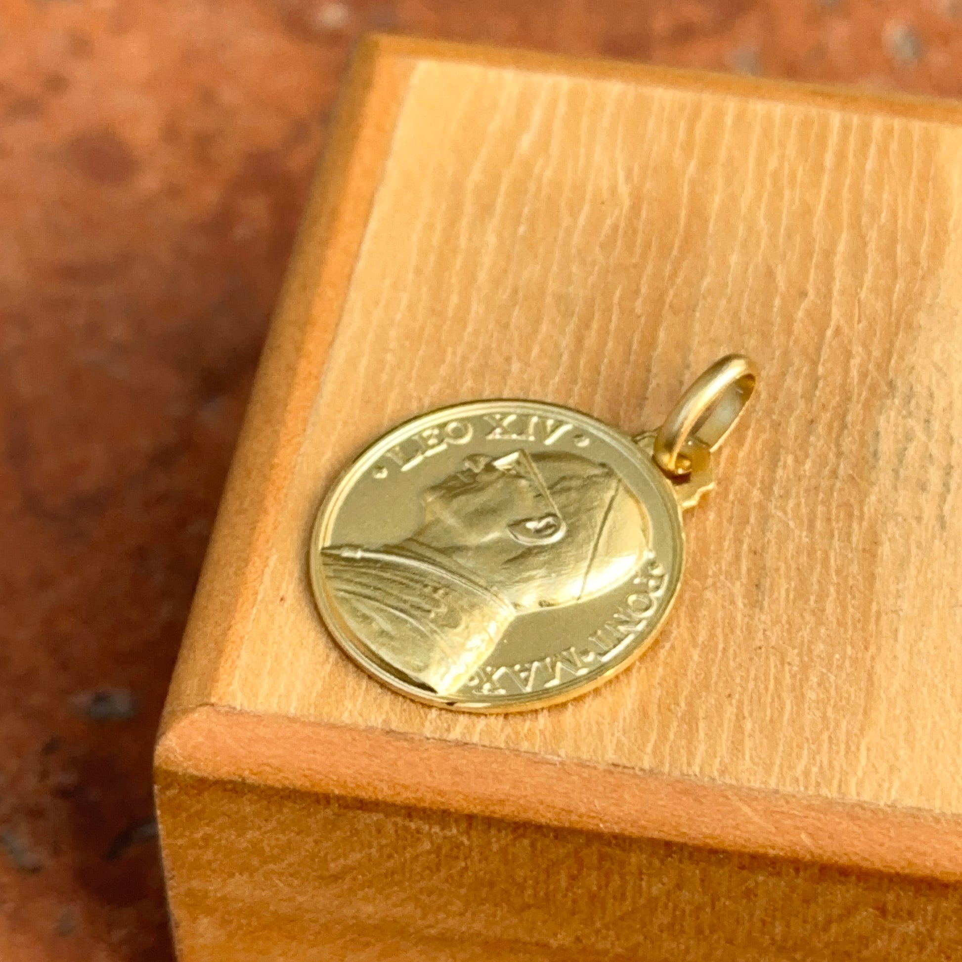 14KT Yellow Gold Matte Pope Leo XIV Round Medal Pendant 18mm - LSJ