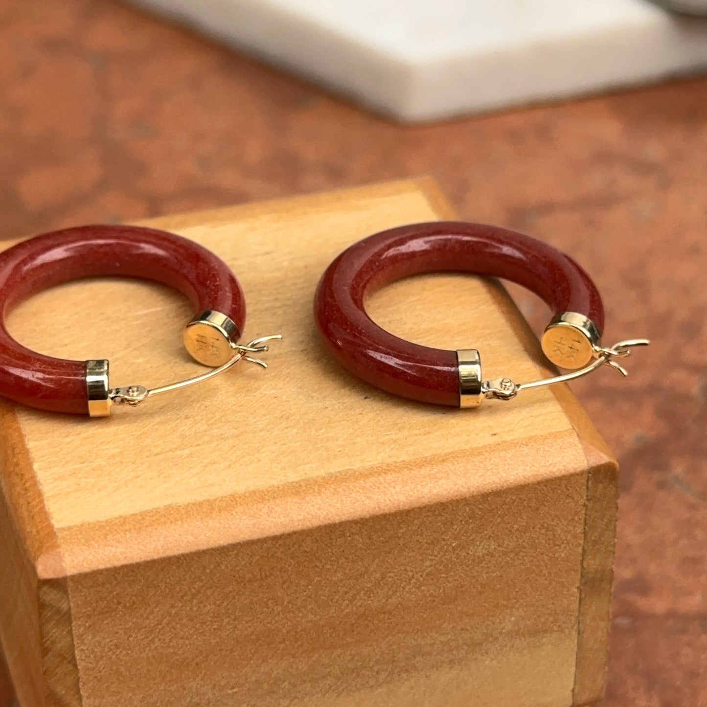 Estate 14KT Yellow Gold Carnelian Tube Hoop Earrings 24mm