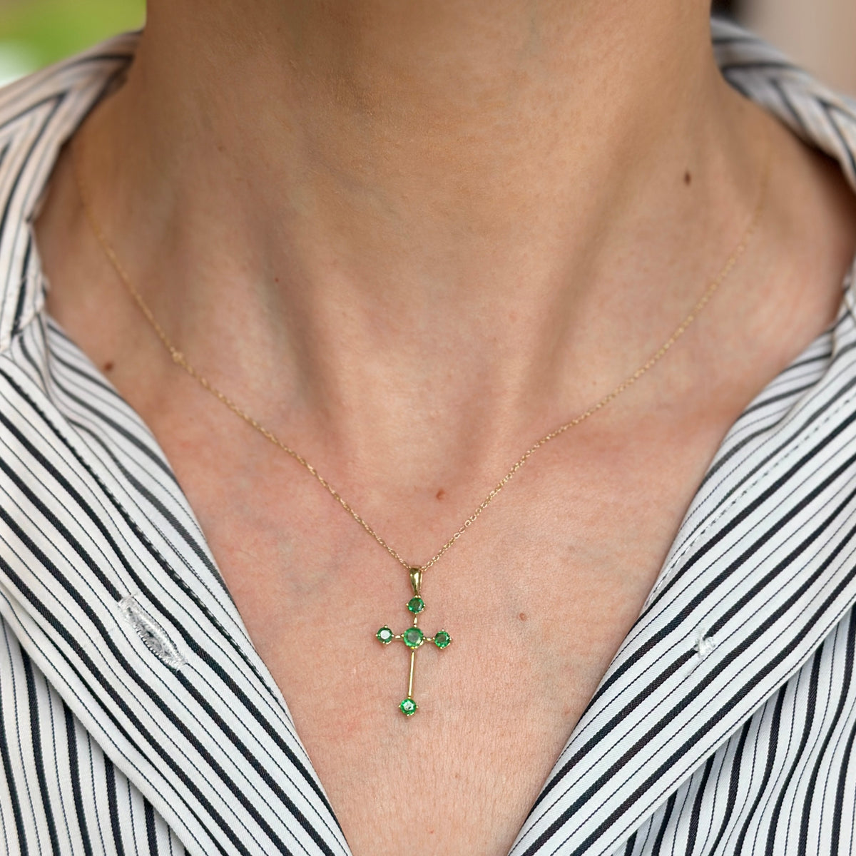 Estate 10KT Yellow Gold Emerald Cross Necklace