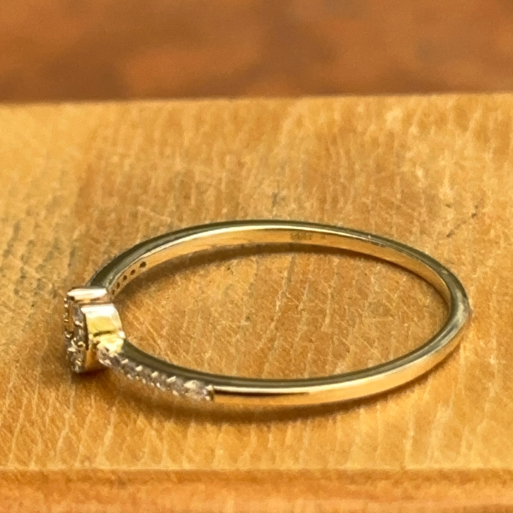 14KT Yellow Gold Mini Diamond Horseshoe Ring - LSJ
