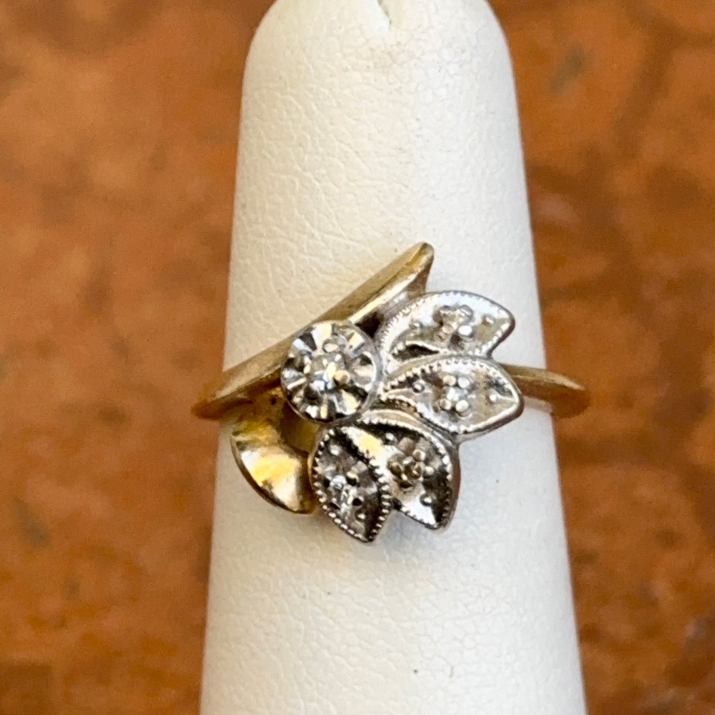 Estate 14KT Yellow + White Gold Round Diamond Leaf Style Ring